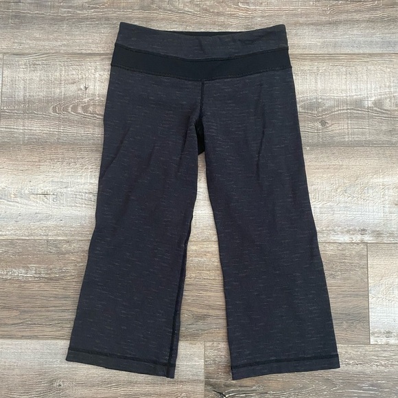 Lululemon 4 gray printed cropped straight leggings - Picture 1 of 8